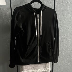 Halo Performance Zip Up Hoodie Vuori